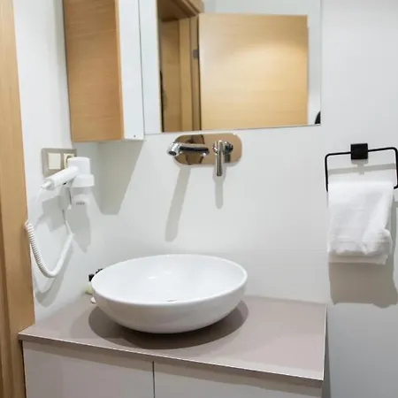House Loft Spa فندق 4*