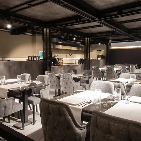 Hotel House Loft 4*